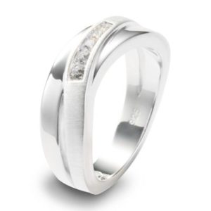 Ladies Fossil Silver Plated Size K Ring Size L.5 loving the sales