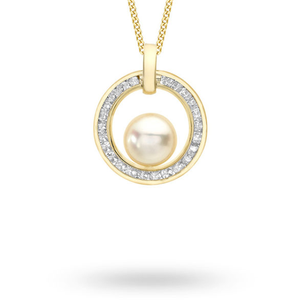9ct Yellow Gold Pearl & Cubic Zirconia Halo Pendant loving the sales